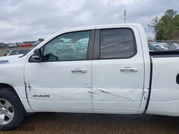 2020 Ram 1500 Big Horn with VIN 1C6SRFBT4LN317075, listed as a IAAI auction lot 41492786 with 88,676 mi miles. Bid and sale history available at carsss.com. Image 15.