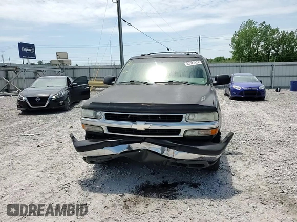 2003 Chevrolet Tahoe LS with VIN 1GNEC13Z53J217546, listed as a Copart auction lot 57321624 with 254,780 mi miles and Salvage Title. Bid and sale history available at carsss.com. Image 11.