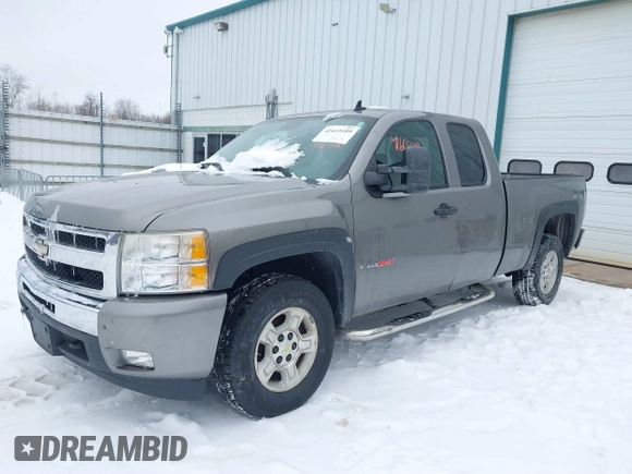 2007 Chevrolet Silverado 1500 with VIN 1GCFK19Y67Z508465, listed as a IAAI auction lot 41615109 with 148,381 mi miles and . Bid and sale history available at DreamBid. Image 2.