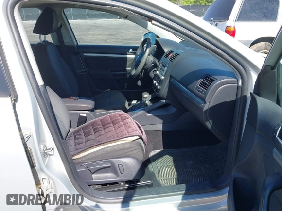 2010 Volkswagen Jetta S with VIN 3VWJX7AJ9AM078949, listed as a IAAI auction lot 41981568 with 180,225 mi miles and . Bid and sale history available at DreamBid. Image 5.
