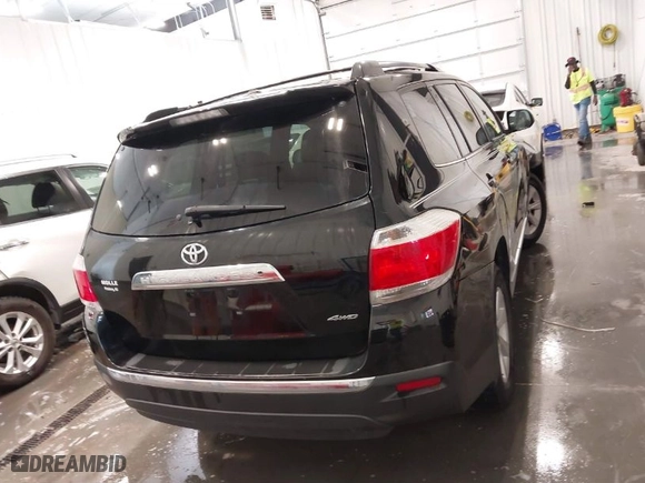 2012 Toyota Highlander with VIN 5TDBK3EH2CS163379, listed as a IAAI auction lot 41807409 with 202,554 mi miles. Bid and sale history available at carsss.com. Image 16.