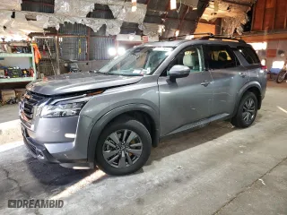 2022 Nissan Pathfinder SV with VIN 5N1DR3BD5NC256239, listed as a Copart auction lot 82177604 with 38,987 mi miles and Salvage Title. Bid and sale history available at carsss.com. Image 1.