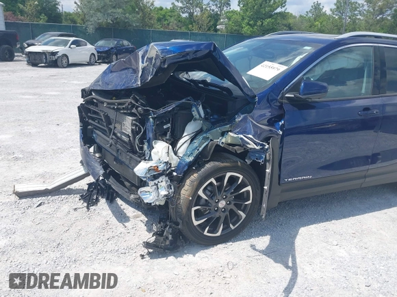 2023 GMC Terrain SLT z VIN 3GKALPEG0PL167003, wystawiony jako IAAI lot #42155979 z przebiegiem 42 120 mil mil oraz . Historia ofert i sprzedaży dostępna na DreamBid. Obrazek 6.