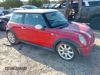2005 MINI Hardtop S with VIN WMWRE33545TG98703, listed as a IAAI auction lot 42624710 with 215,490 mi miles and . Bid and sale history available at DreamBid. Image 1.