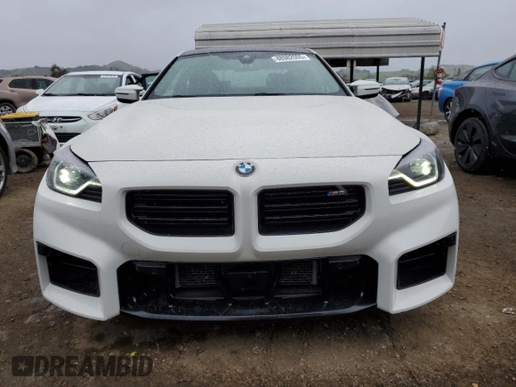 2024 BMW M2 z VIN 3MF13DM08R8E53568, wystawiony jako Copart lot #48982005 z przebiegiem 16 586 mil mil oraz Szkody całkowita. Historia ofert i sprzedaży dostępna na DreamBid. Obrazek 5.
