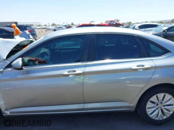 2019 Volkswagen Jetta S with VIN 3VWC57BU0KM208044, listed as a IAAI auction lot 42373582 with 87,008 mi miles and . Bid and sale history available at DreamBid. Image 14.
