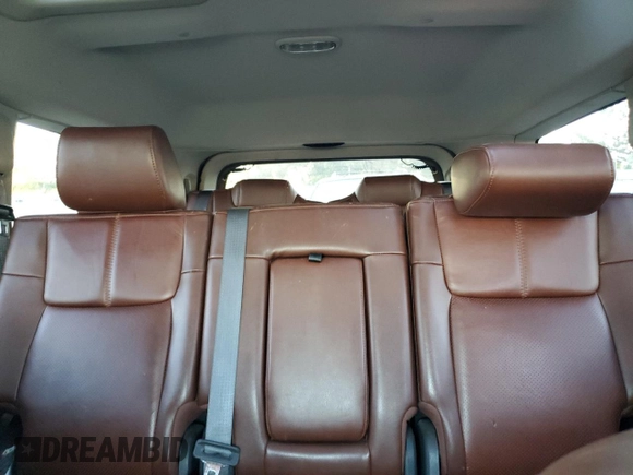 2008 Jeep Commander Limited with VIN 1J8HH58N98C236772, listed as a Copart auction lot 71042404 with 217,780 mi miles and Salvage title. Bid and sale history available at DreamBid. Image 10.