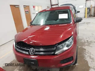 2014 Volkswagen Tiguan S z VIN WVGBV3AXXEW045826, wystawiony jako IAAI lot #42173285 z przebiegiem 126 260 mil mil oraz . Historia ofert i sprzedaży dostępna na DreamBid. Obrazek 12.