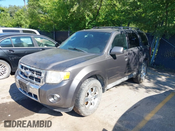 2009 Ford Escape Limited z VIN 1FMCU04G09KB78139, wystawiony jako IAAI lot #42631643 z przebiegiem 261 153 mil mil oraz . Historia ofert i sprzedaży dostępna na DreamBid. Obrazek 2.