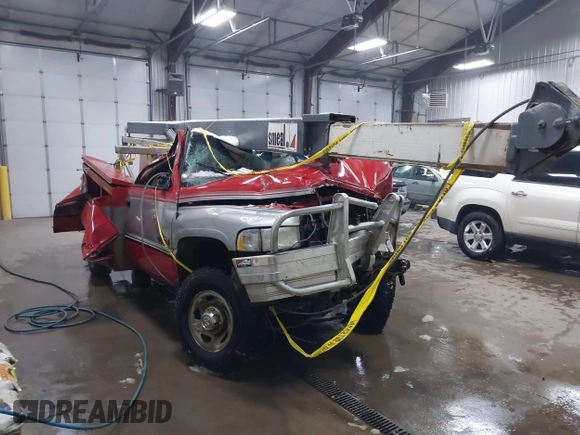 1995 Dodge 2500 with VIN 1B7KF26C8SS361858, listed as a IAAI auction lot 41503677 with Not Provided miles. Bid and sale history available at carsss.com. Image 1.