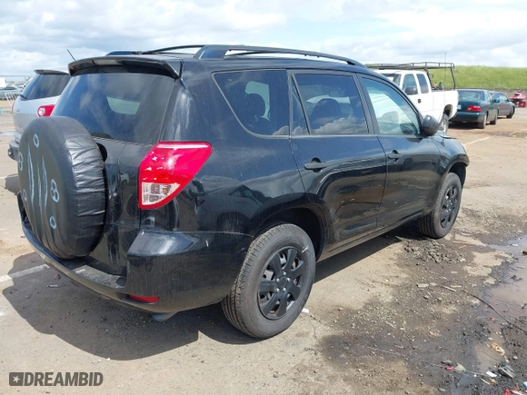 2007 Toyota RAV4 with VIN JTMZD33V176033066, listed as a IAAI auction lot 41933921 with 209,514 mi miles. Bid and sale history available at carsss.com. Image 4.