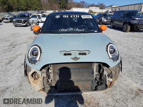 2018 MINI Hardtop Cooper S with VIN WMWXP7C53J2A48284, listed as a Copart auction lot 84678624 with 158,683 mi miles and Salvage Title. Bid and sale history available at DreamBid. Image 5.