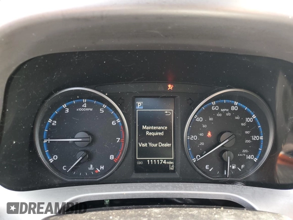 2018 Toyota RAV4 XLE z VIN JTMRFREV1JJ242564, wystawiony jako Copart lot #59093405 z przebiegiem 111 174 mil mil oraz Szkoda całkowita • Salvage title. Historia ofert i sprzedaży dostępna na DreamBid. Obrazek 9.