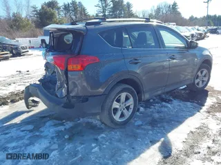 2013 Toyota RAV4 XLE with VIN JTMRFREV5DD032018, listed as a IAAI auction lot 41514088 with 142,917 mi miles. Bid and sale history available at carsss.com. Image 4.