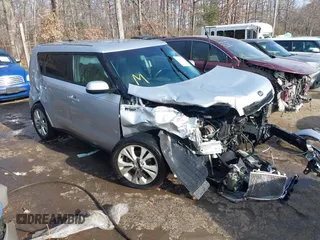 2015 Kia Soul + with VIN KNDJP3A51F7813052, listed as a IAAI auction lot 41186412 with 1 mi miles. Bid and sale history available at carsss.com. Image 1.