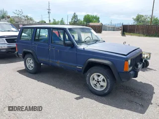1990 Jeep Cherokee z VIN 1J4FJ28L6LL101719, wystawiony jako IAAI lot #42268252 z przebiegiem 228 937 mil mil oraz . Historia ofert i sprzedaży dostępna na DreamBid. Obrazek 1.