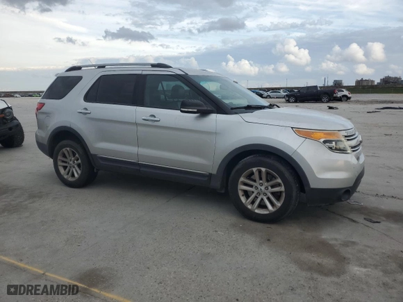 2015 Ford Explorer XLT with VIN 1FM5K8D87FGA91083, listed as a Copart auction lot 45125115 with 119,091 mi miles and Salvage Title. Bid and sale history available at carsss.com. Image 4.