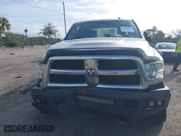 2018 Ram 2500 Tradesman with VIN 3C6UR5CL7JG404668, listed as a IAAI auction lot 41611352 with 138,706 mi miles and . Bid and sale history available at DreamBid. Image 12.