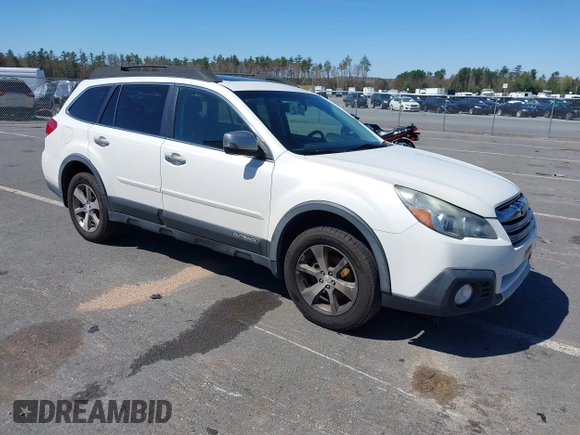 2014 Subaru Outback 2.5i Limited with VIN 4S4BRBPC9E3255693, listed as a IAAI auction lot 42134200 with 262,009 mi miles. Bid and sale history available at carsss.com. Image 1.