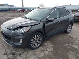 2020 Ford Escape Titanium Hybrid с VIN 1FMCU9DZ2LUB92948, выставлен на аукционе IAAI как лот 41886609 с пробегом Не указан миль и . История ставок и продаж доступна на DreamBid. Изображение 2.