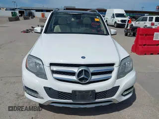 2015 Mercedes-Benz GLK 350 z VIN WDCGG5HB3FG419872, wystawiony jako IAAI lot #42301900 z przebiegiem 193 840 mil mil oraz . Historia ofert i sprzedaży dostępna na DreamBid. Obrazek 12.