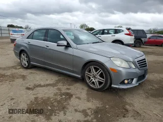 2010 Mercedes-Benz E-Class E 350 Luxury with VIN WDDHF5GB3AA103498, listed as a Copart auction lot 49733685 with 117,195 mi miles and Salvage Title. Bid and sale history available at carsss.com. Image 4.