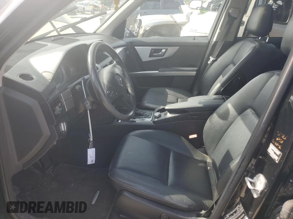 2010 Mercedes-Benz GLK 350 with VIN WDCGG8HB2AF322470, listed as a Copart auction lot 68068624 with 157,618 mi miles and Salvage Title. Bid and sale history available at DreamBid. Image 7.