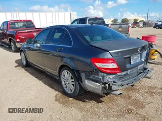2009 Mercedes-Benz C 300 Sport с VIN WDDGF54X89R062231, выставлен на аукционе IAAI как лот 42593774 с пробегом 150 393 миль миль и . История ставок и продаж доступна на DreamBid. Изображение 3.