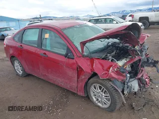 2009 Ford Focus SE z VIN 1FAHP35N39W205218, wystawiony jako IAAI lot #41788041 z przebiegiem Nie podano mil oraz . Historia ofert i sprzedaży dostępna na DreamBid. Obrazek 1.