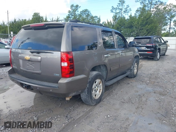 2012 Chevrolet Tahoe LT z VIN 1GNSCBE08CR320257, wystawiony jako IAAI lot #42214920 z przebiegiem 189 532 mil mil oraz . Historia ofert i sprzedaży dostępna na DreamBid. Obrazek 4.