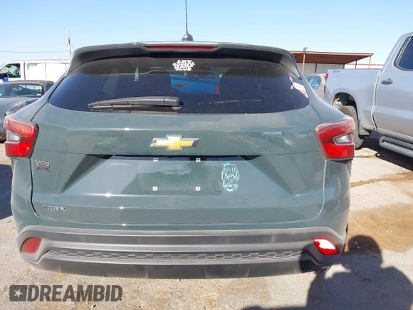 2025 Chevrolet Trax LS with VIN KL77LFEP8SC066146, listed as a IAAI auction lot 41735717 with 8,784 mi miles and . Bid and sale history available at DreamBid. Image 16.