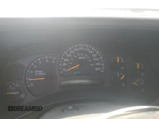 2003 Chevrolet Silverado 1500HD LS z VIN 1GCGK13U33F237418, wystawiony jako Copart lot #55887744 z przebiegiem 141 366 mil mil oraz Czysty tytuł • Clean title. Historia ofert i sprzedaży dostępna na DreamBid. Obrazek 9.