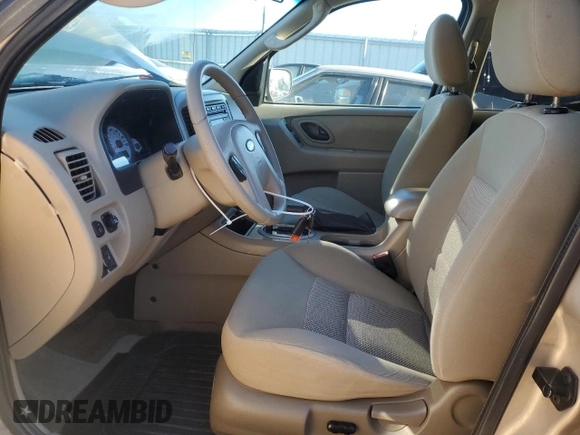 2007 Ford Escape XLT with VIN 1FMYU03Z77KB17649, listed as a Copart auction lot 81213684 with 113,011 mi miles and Salvage Title. Bid and sale history available at carsss.com. Image 7.