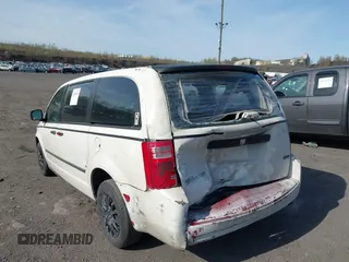 2008 Dodge Grand Caravan Cargo with VIN 1D4HN11H68B186127, listed as a IAAI auction lot 42102062 with 388,255 mi miles. Bid and sale history available at carsss.com. Image 6.