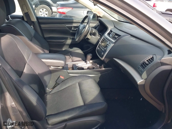 2016 Nissan Altima 2.5 SL with VIN 1N4AL3APXGC246190, listed as a IAAI auction lot 41452833 with 120,789 mi miles. Bid and sale history available at carsss.com. Image 5.