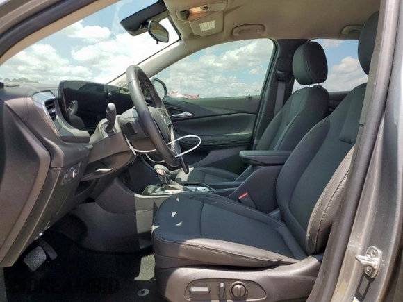2024 Buick Encore GX Preferred с VIN KL4AMBSL6RB167289, выставлен на аукционе Copart как лот 58728565 с пробегом 8 456 миль миль и Списание • Salvage title. История ставок и продаж доступна на DreamBid. Изображение 7.