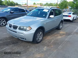 2006 BMW X3 3.0i z VIN WBXPA93436WD25154, wystawiony jako IAAI lot #42224497 z przebiegiem 187 989 mil mil oraz . Historia ofert i sprzedaży dostępna na DreamBid. Obrazek 2.