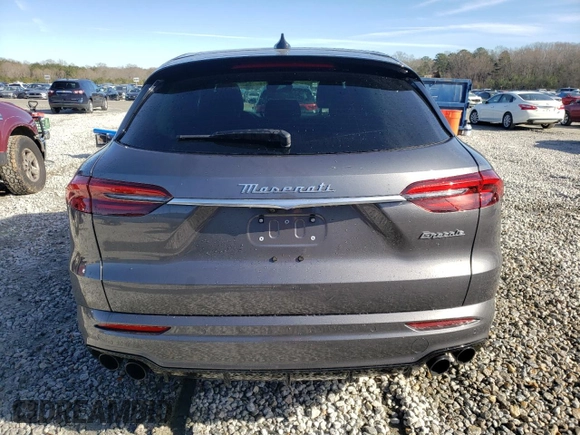 2023 Maserati Grecale GT z VIN ZN682AVA6P7418308, wystawiony jako Copart lot #88347945 z przebiegiem 4 658 mil mil oraz Szkoda całkowita • Salvage title. Historia ofert i sprzedaży dostępna na DreamBid. Obrazek 6.