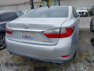 2018 Lexus ES with VIN 58ABK1GG5JU086299, listed as a IAAI auction lot 41636953 with 127,283 mi miles. Bid and sale history available at carsss.com. Image 17.