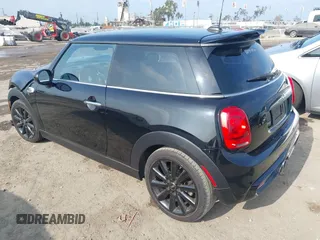 2016 MINI Hardtop S with VIN WMWXP7C58G3B49050, listed as a IAAI auction lot 42397484 with 103,083 mi miles and . Bid and sale history available at DreamBid. Image 3.
