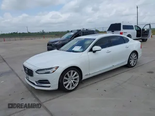 2018 Volvo S90 Inscription с VIN LVY992ML4JP006883, выставлен на аукционе IAAI как лот 42171264 с пробегом Не указан миль и . История ставок и продаж доступна на DreamBid. Изображение 2.