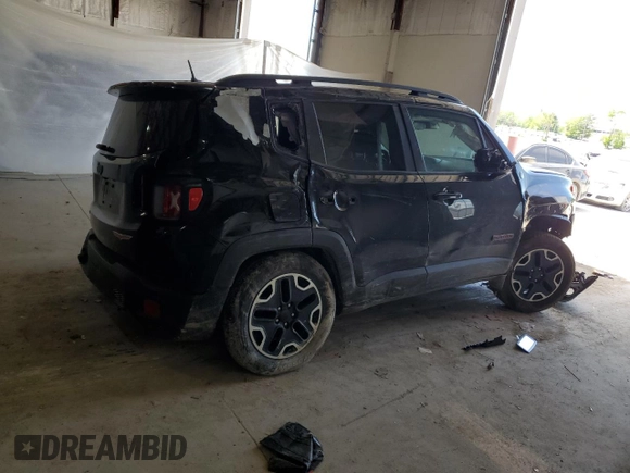 2017 Jeep Renegade Trailhawk with VIN ZACCJBCB9HPE56121, listed as a Copart auction lot 55655485 with 127,661 mi miles and Salvage title. Bid and sale history available at DreamBid. Image 3.