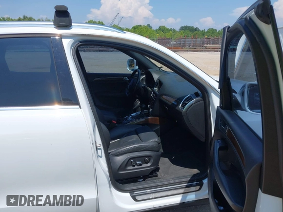 2015 Audi Q5 Premium Plus z VIN WA1LFAFP8FA016966, wystawiony jako IAAI lot #42602425 z przebiegiem 148 372 mil mil oraz . Historia ofert i sprzedaży dostępna na DreamBid. Obrazek 5.