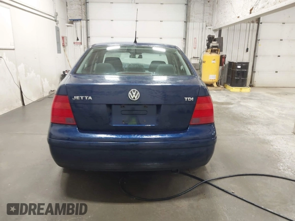 2002 Volkswagen Jetta GLS with VIN 3VWSP69M92M051796, listed as a IAAI auction lot 42034446 with 447,940 mi miles and . Bid and sale history available at DreamBid. Image 16.
