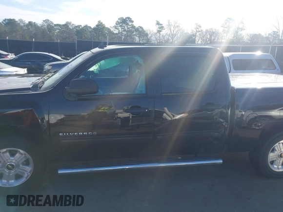 2013 Chevrolet Silverado 1500 LT with VIN 3GCPCSE08DG272209, listed as a IAAI auction lot 41739898 with 152,288 mi miles and . Bid and sale history available at DreamBid. Image 14.
