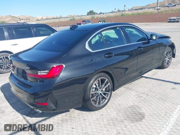 2021 BMW 3 Series 330i с VIN 3MW5R1J08M8B59664, выставлен на аукционе IAAI как лот 41985489 с пробегом 30 514 миль миль и . История ставок и продаж доступна на DreamBid. Изображение 4.