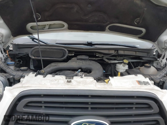 2018 Ford Transit z VIN 1FTYE1ZM2JKB56191, wystawiony jako IAAI lot #42538736 z przebiegiem 204 436 mil mil oraz . Historia ofert i sprzedaży dostępna na DreamBid. Obrazek 10.