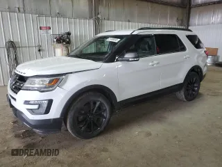 2017 Ford Explorer XLT z VIN 1FM5K8D85HGB26139, wystawiony jako Copart lot #51488585 z przebiegiem 136 142 mil mil oraz Szkoda całkowita • Salvage title. Historia ofert i sprzedaży dostępna na DreamBid. Obrazek 1.