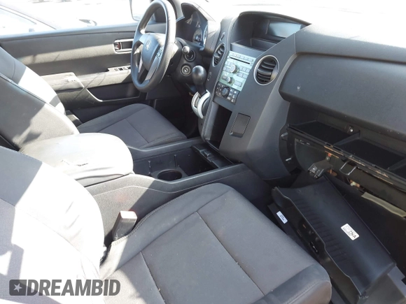 2011 Honda Pilot LX with VIN 5FNYF4H29BB031413, listed as a IAAI auction lot 42141970 with Not Provided miles and . Bid and sale history available at DreamBid. Image 5.