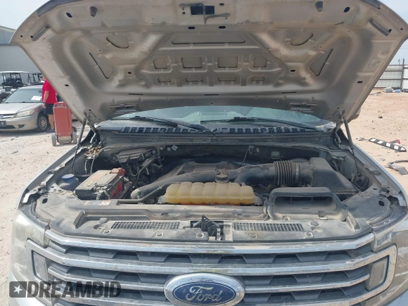 2018 Ford Expedition Max XLT with VIN 1FMJK1HT7JEA28509, listed as a IAAI auction lot 41991279 with 162,266 mi miles and . Bid and sale history available at DreamBid. Image 10.